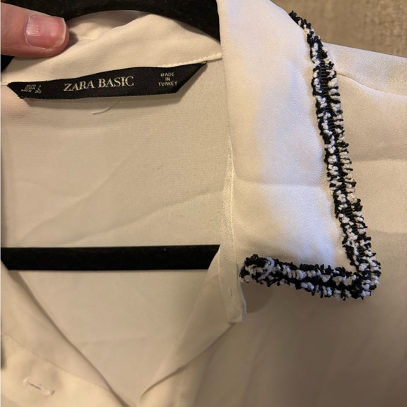 🔥3/$25 DEAL: Zara Basic Button Up - Picture 4 of 4